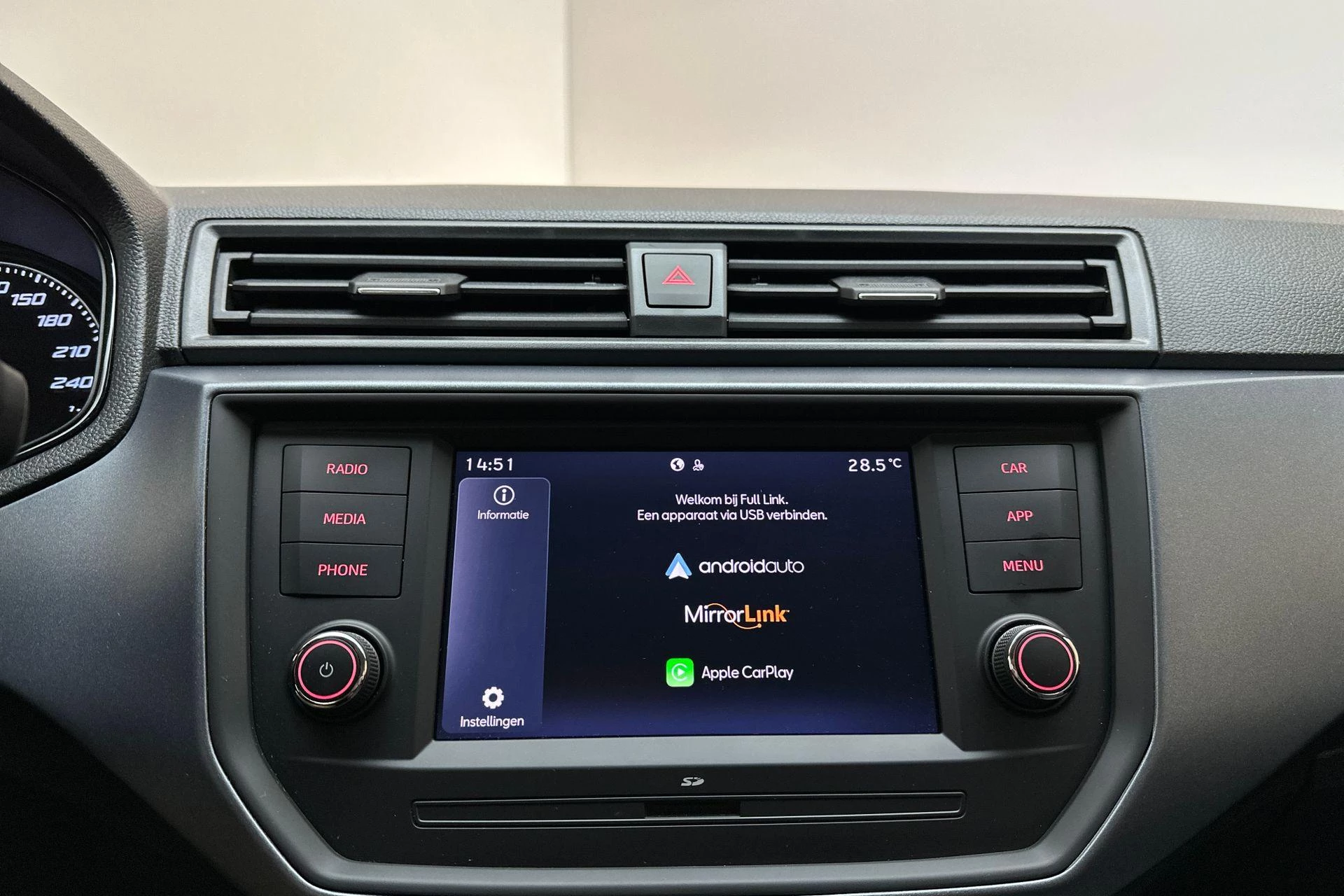 Hoofdafbeelding SEAT Arona