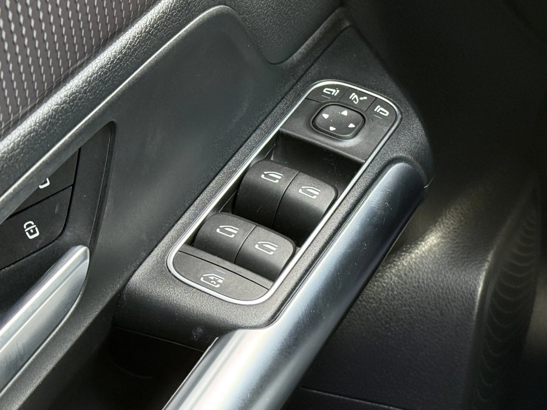 Hoofdafbeelding Mercedes-Benz EQA