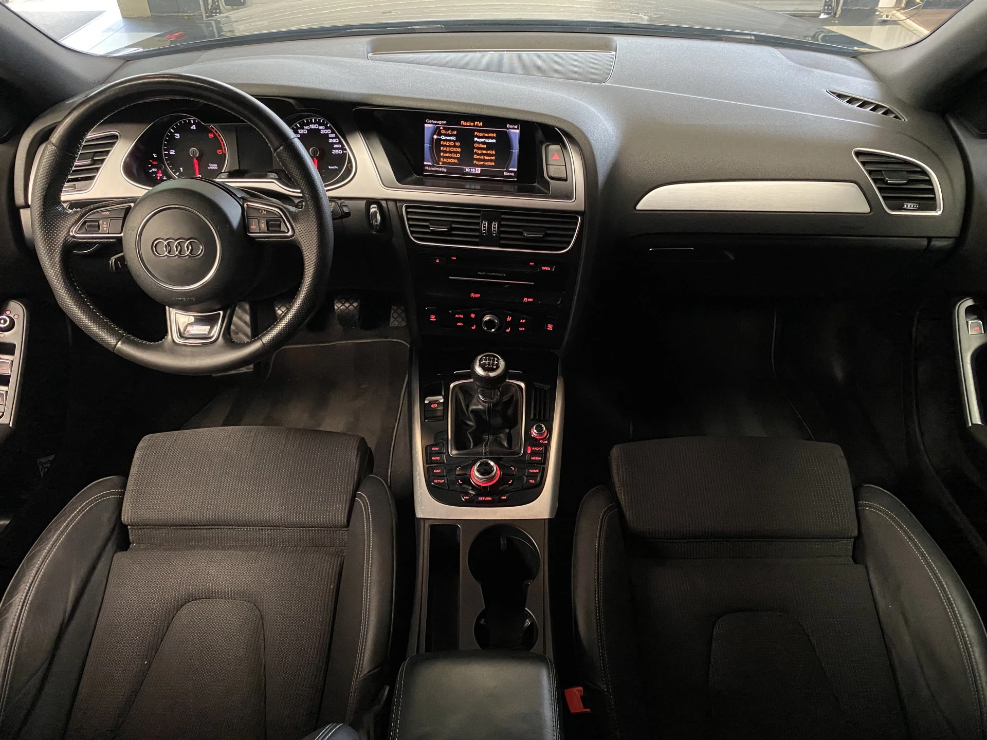 Hoofdafbeelding Audi A4