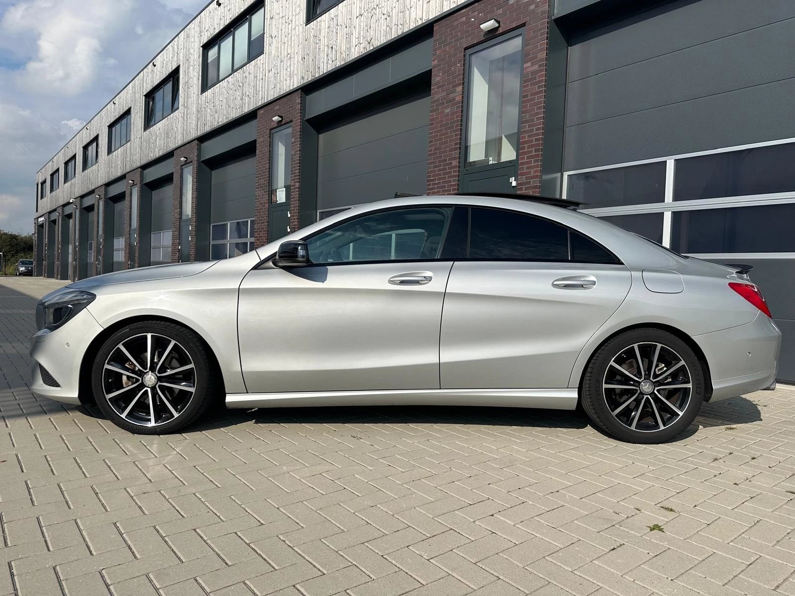 Hoofdafbeelding Mercedes-Benz CLA