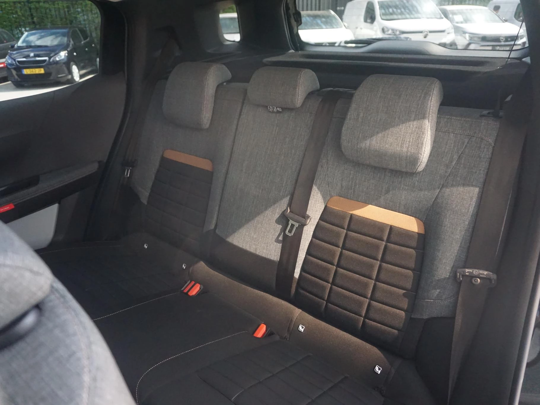 Hoofdafbeelding Citroën ë-C3 Aircross