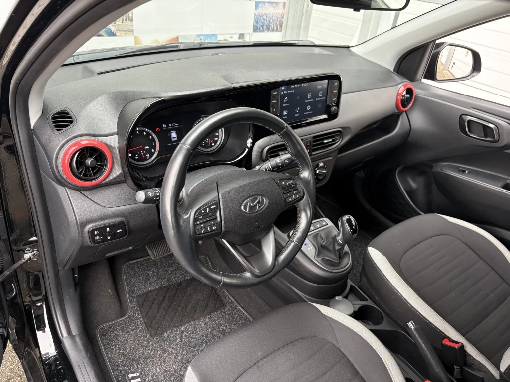 Hoofdafbeelding Hyundai i10