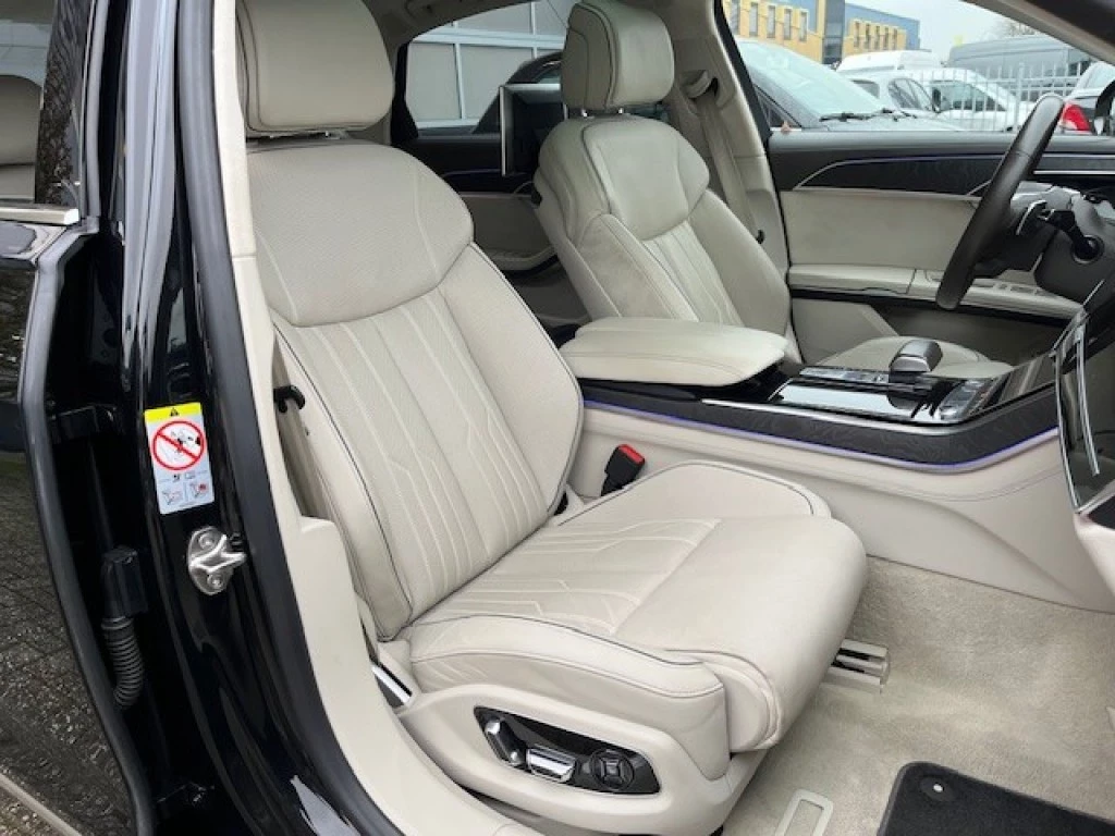 Hoofdafbeelding Audi A8