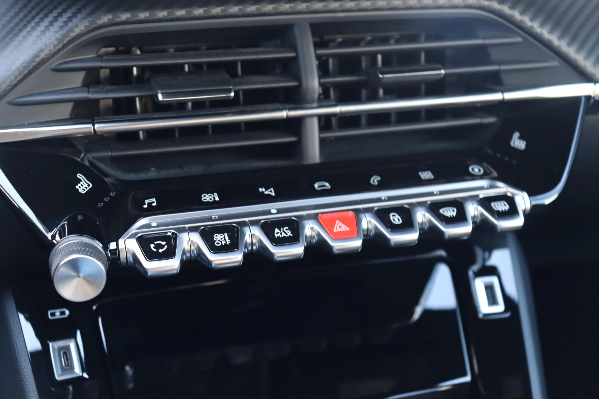 Hoofdafbeelding Peugeot e-208