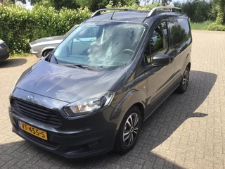 Hoofdafbeelding Ford Transit Courier Ford Transit Courier 1.5 TDCI AMBIENTE