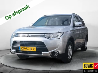 Mitsubishi Outlander 2.0 PHEV Business Edition X-Line (122 PK) Keurig-Onderh. BOVAG-Garantie. NL-Auto. Half-Leer, Navigatie, Cruisecontrol, Achteruitrijcamera, Keyless-Entry/Start, Bluetooth, Licht-Zicht-Pakket, Lm-Velgen-16Inch, Privacy-Glas