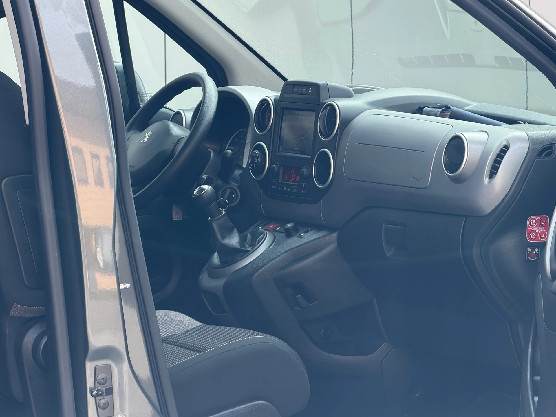 Hoofdafbeelding Peugeot Partner