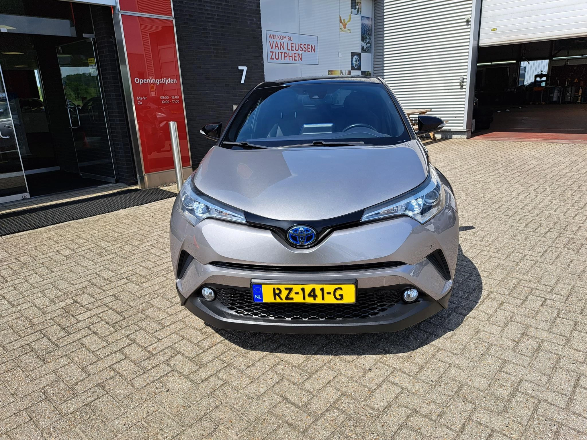 Hoofdafbeelding Toyota C-HR