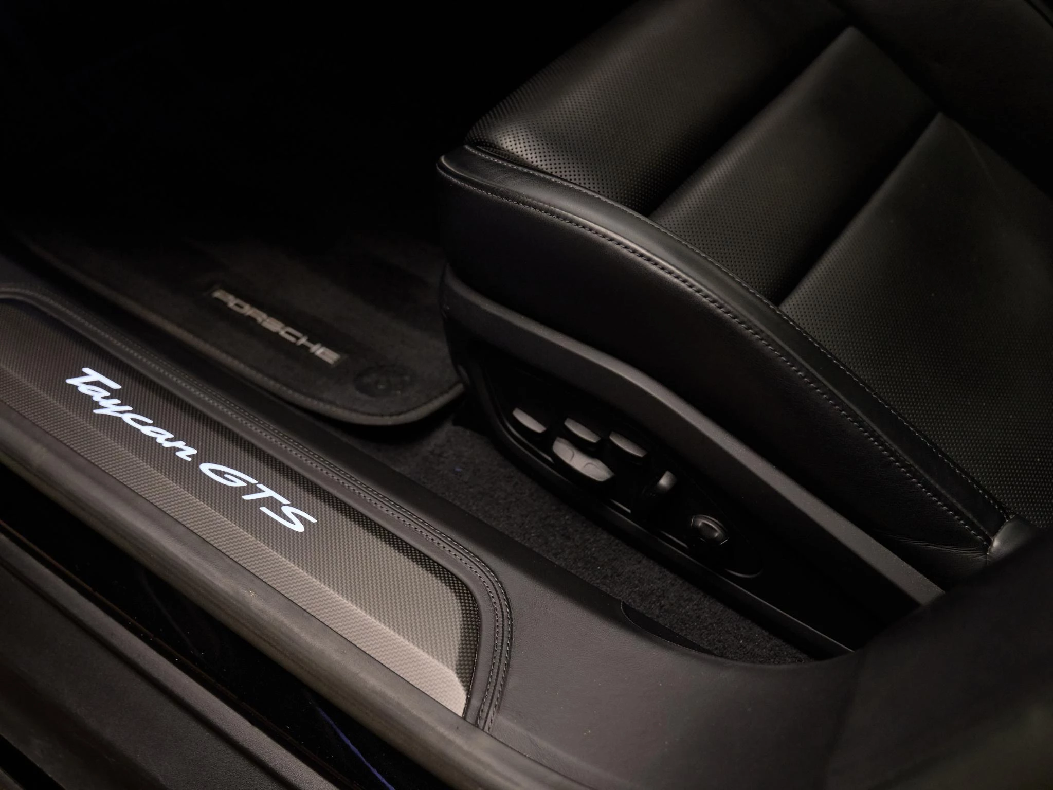 Hoofdafbeelding Porsche Taycan