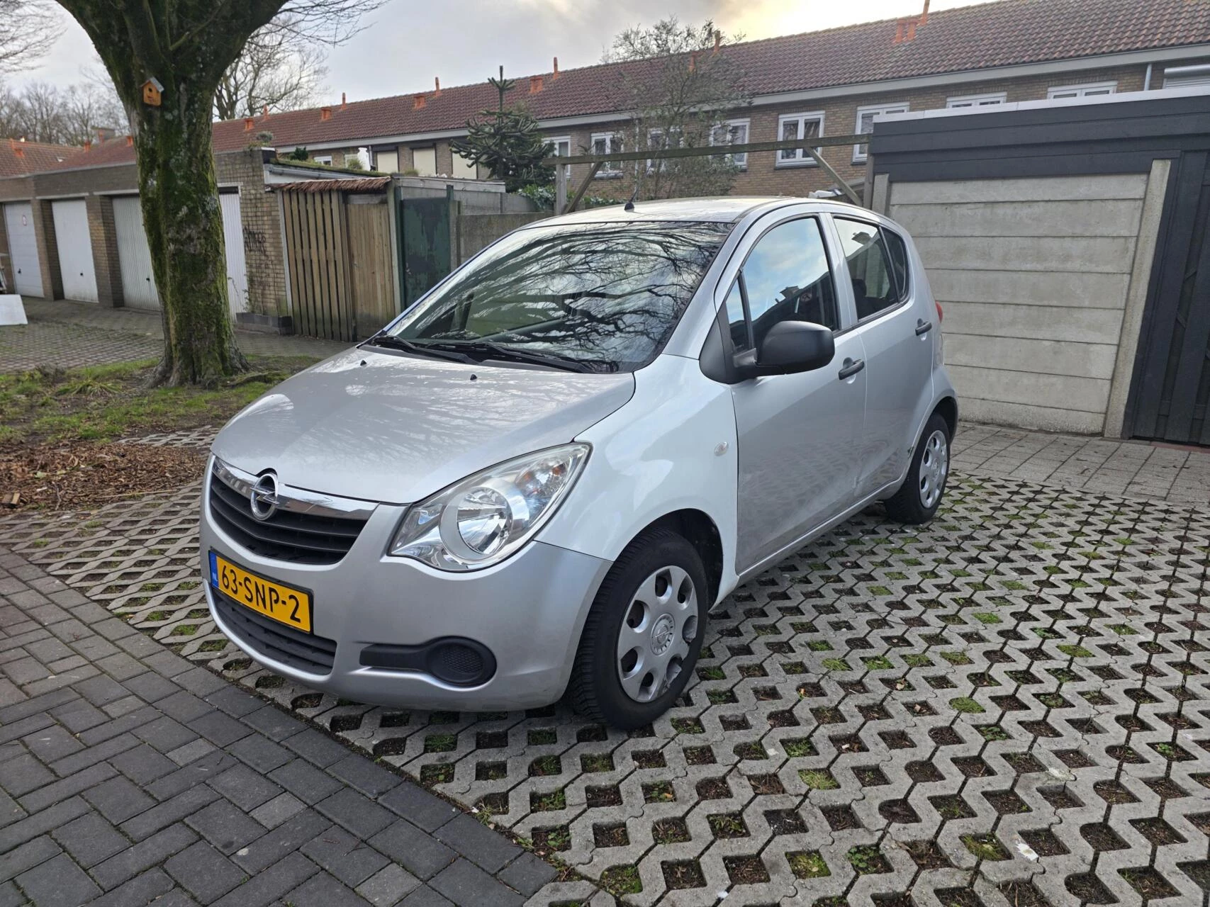 Hoofdafbeelding Opel Agila