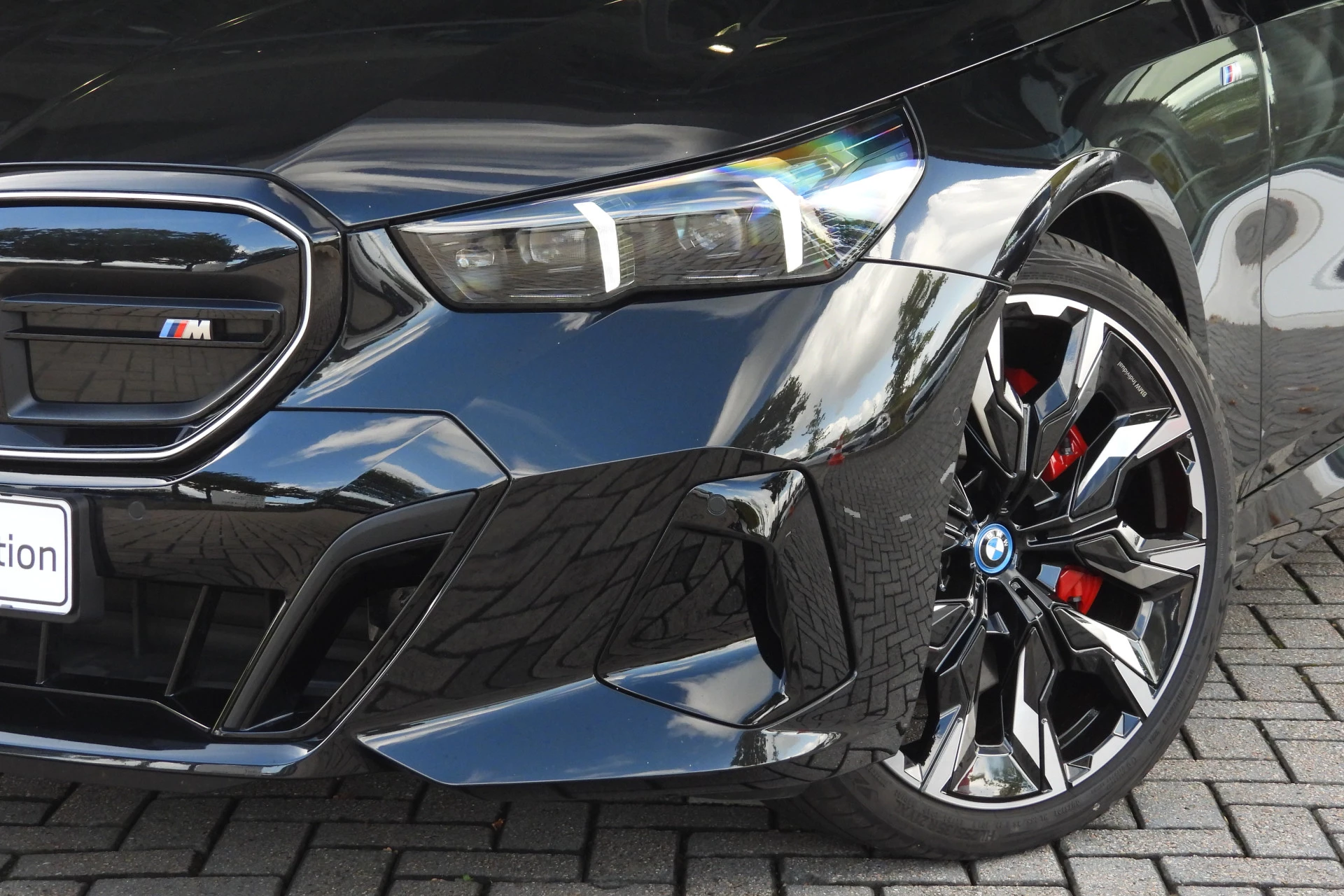 Hoofdafbeelding BMW i5