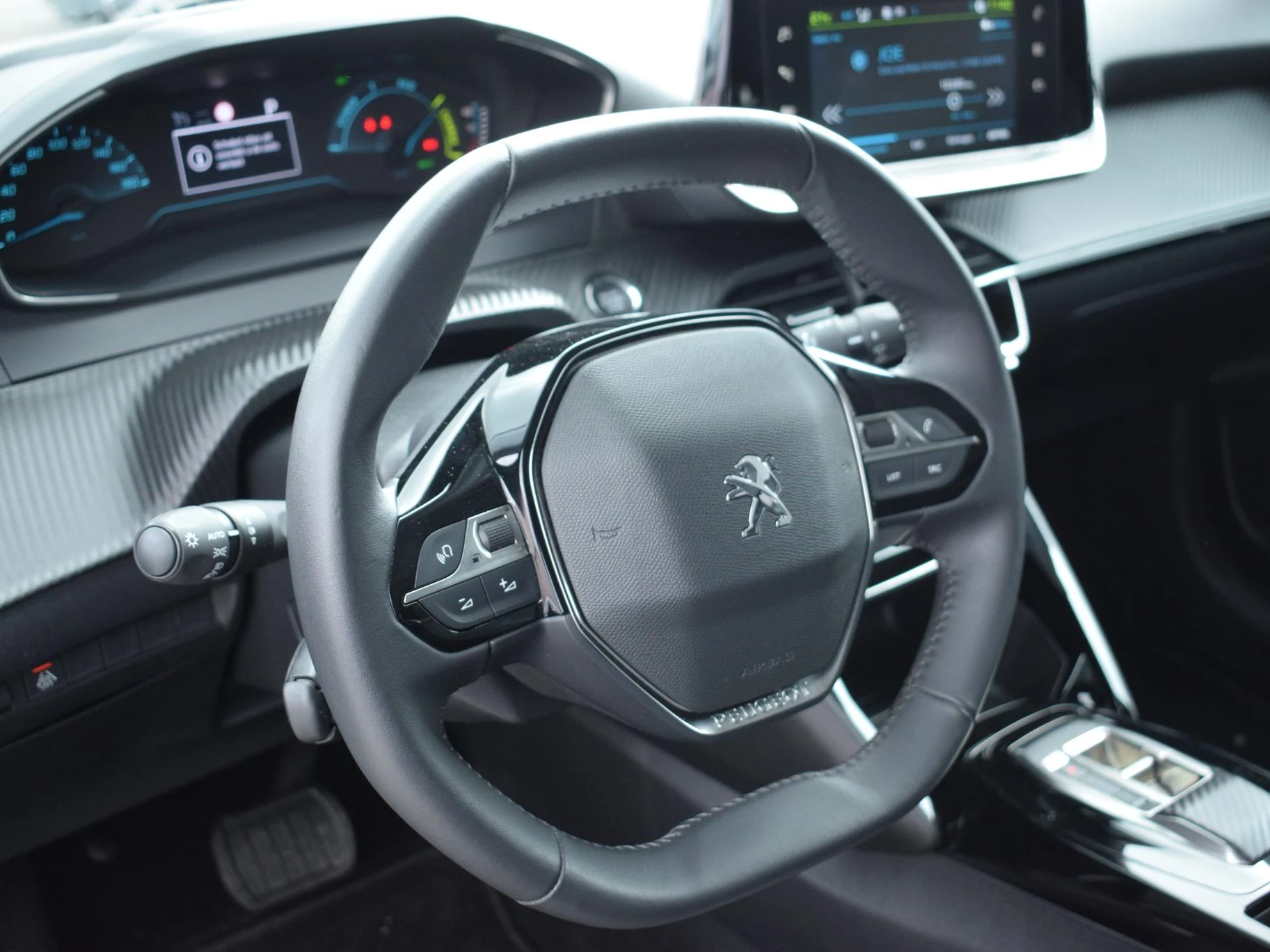 Hoofdafbeelding Peugeot e-208