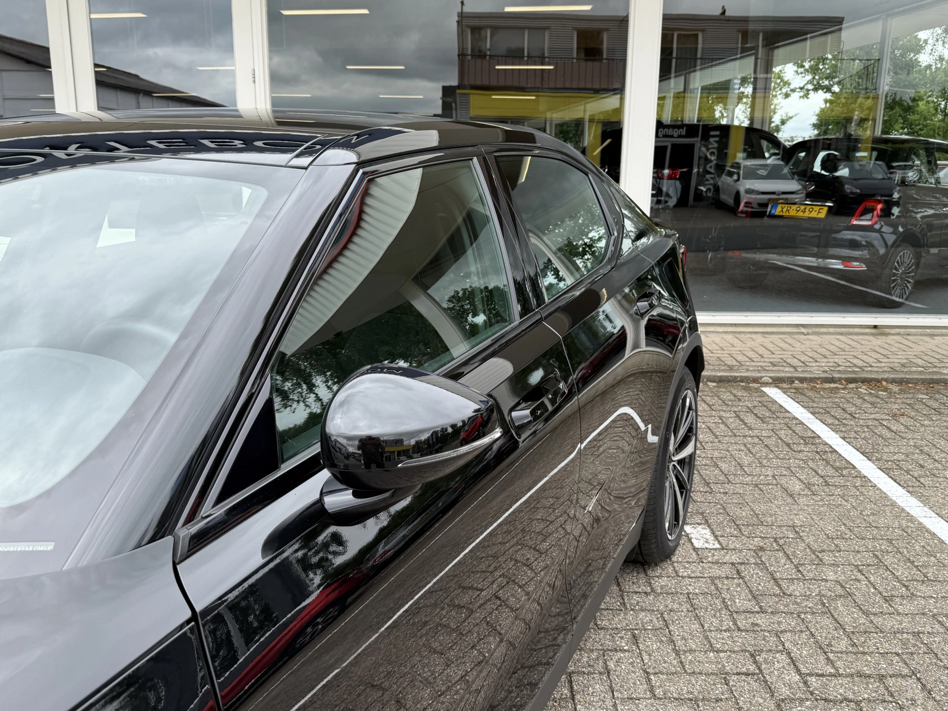 Hoofdafbeelding Polestar 2