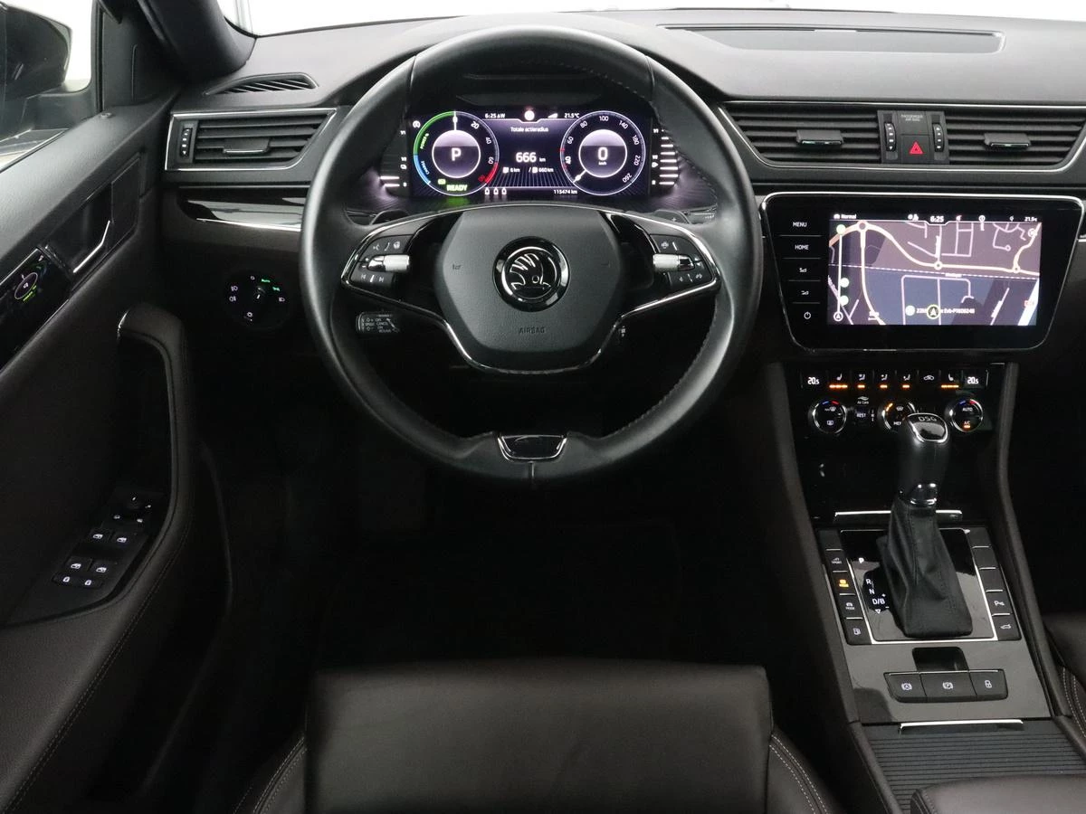 Hoofdafbeelding Škoda Superb