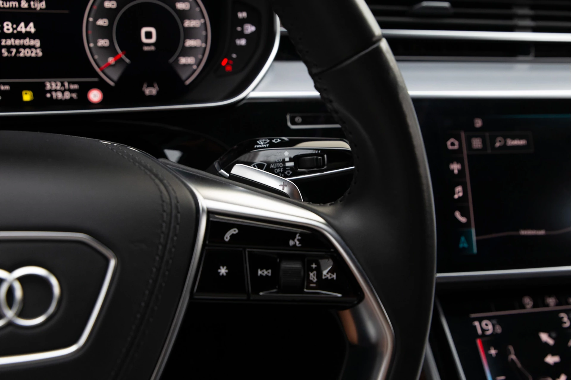 Hoofdafbeelding Audi A8