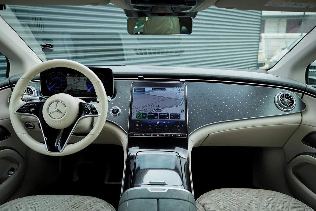 Hoofdafbeelding Mercedes-Benz EQS