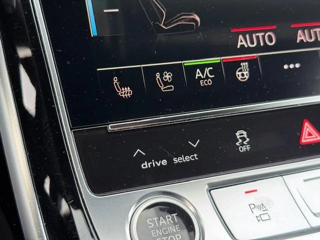 Hoofdafbeelding Audi A8