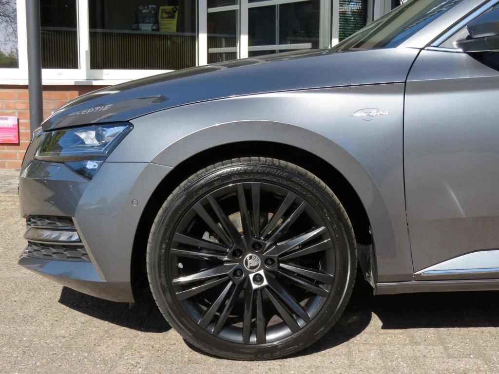 Hoofdafbeelding Škoda Superb