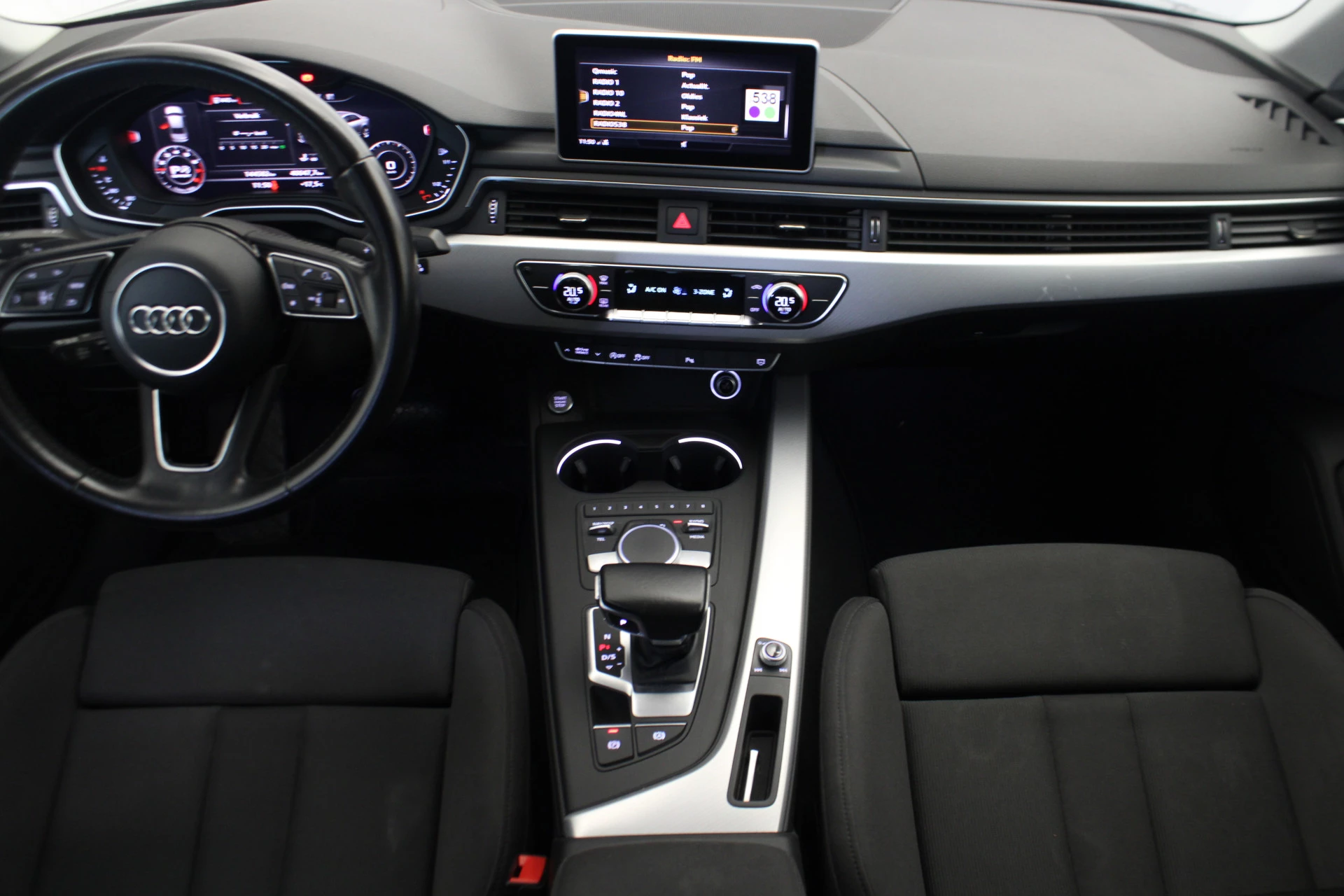 Hoofdafbeelding Audi A4
