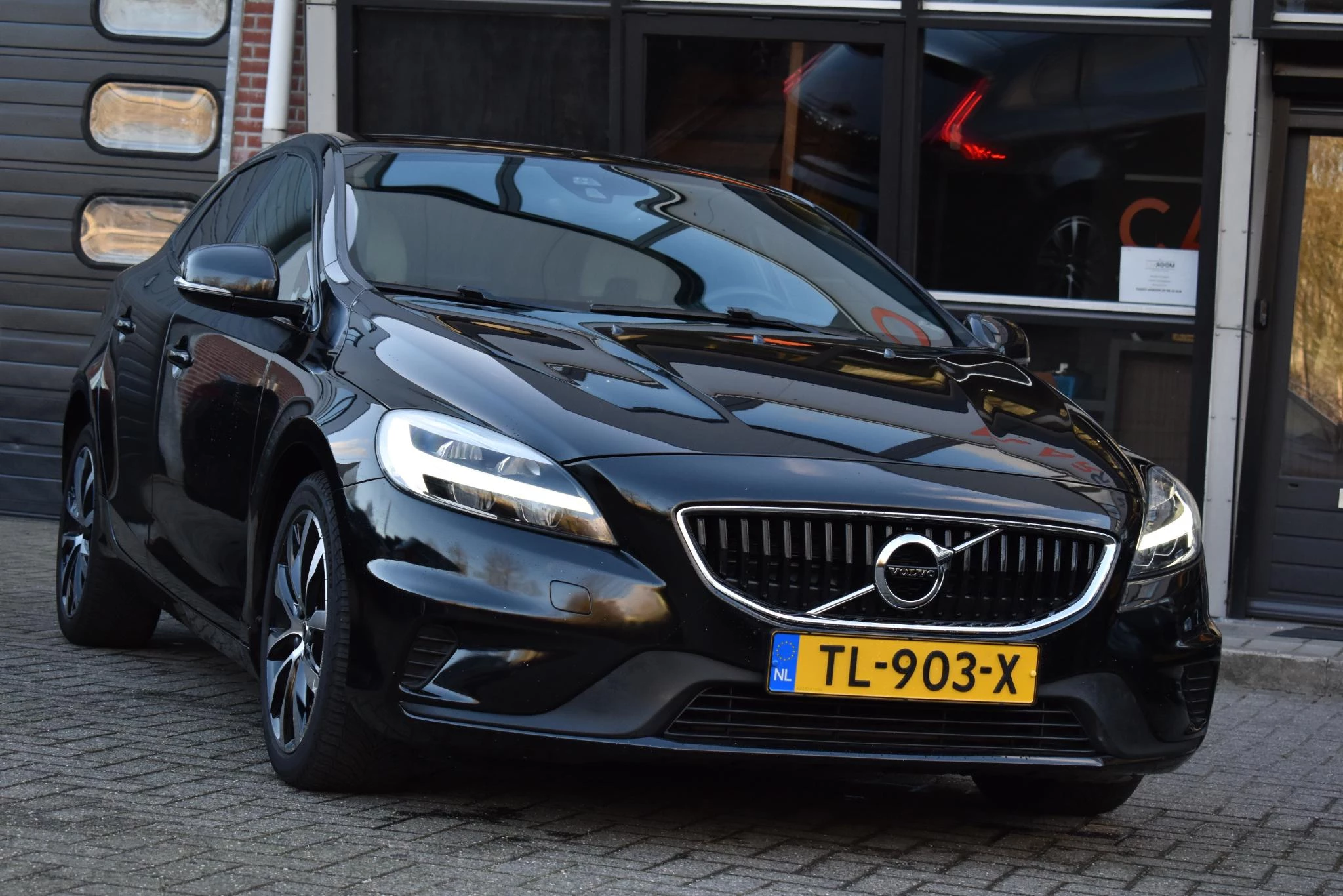 Hoofdafbeelding Volvo V40