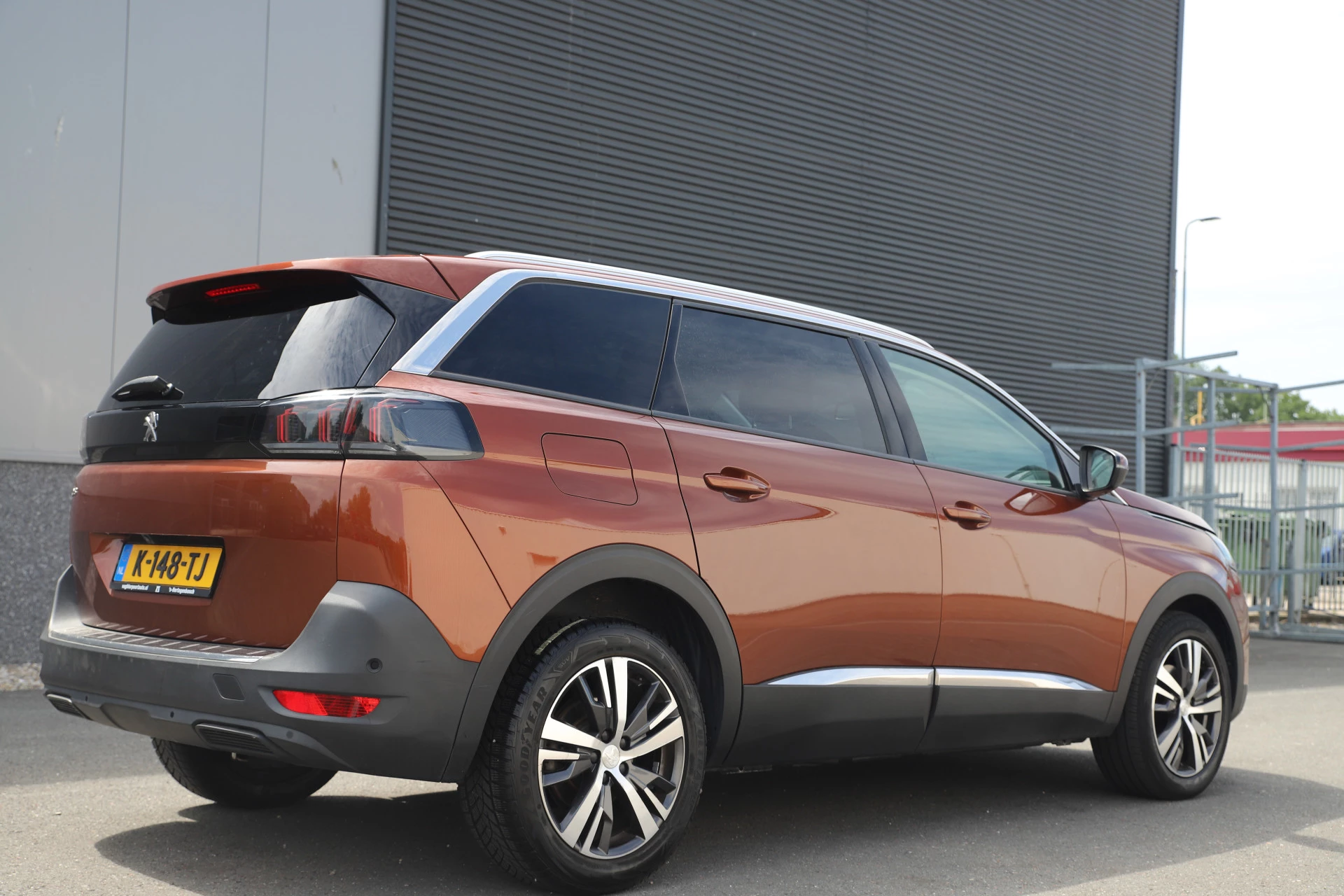 Hoofdafbeelding Peugeot 5008