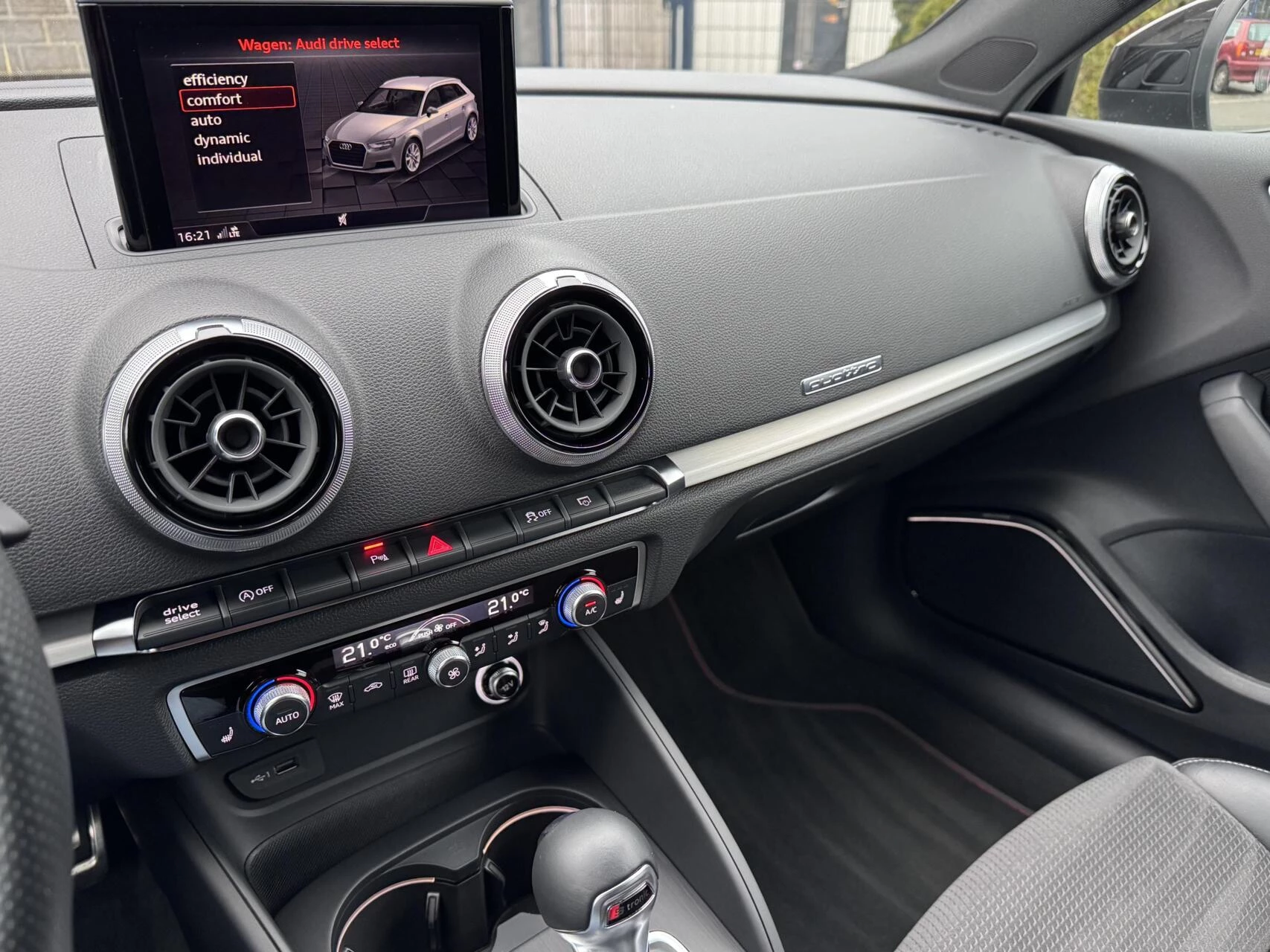 Hoofdafbeelding Audi S3