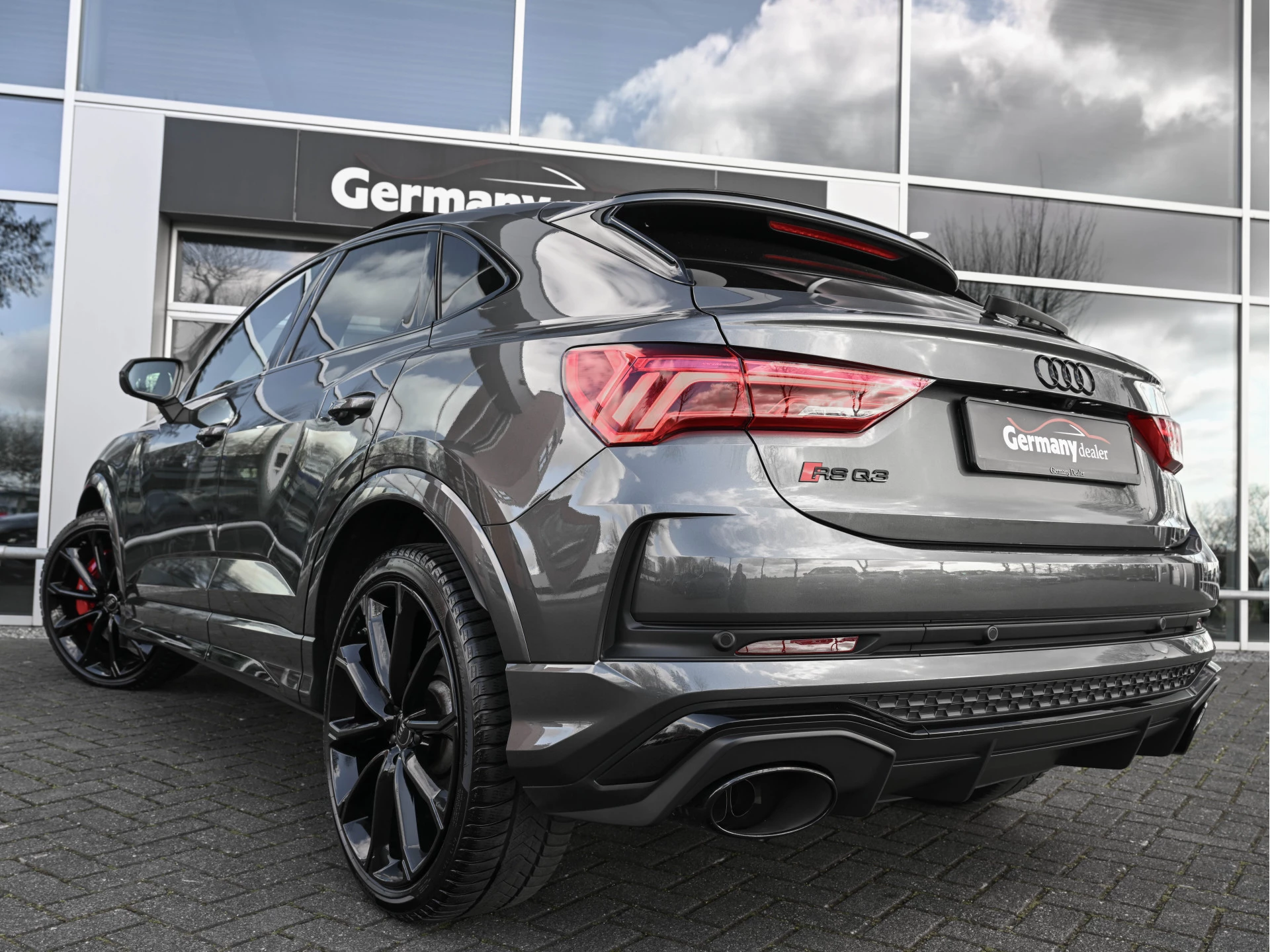 Hoofdafbeelding Audi RSQ3