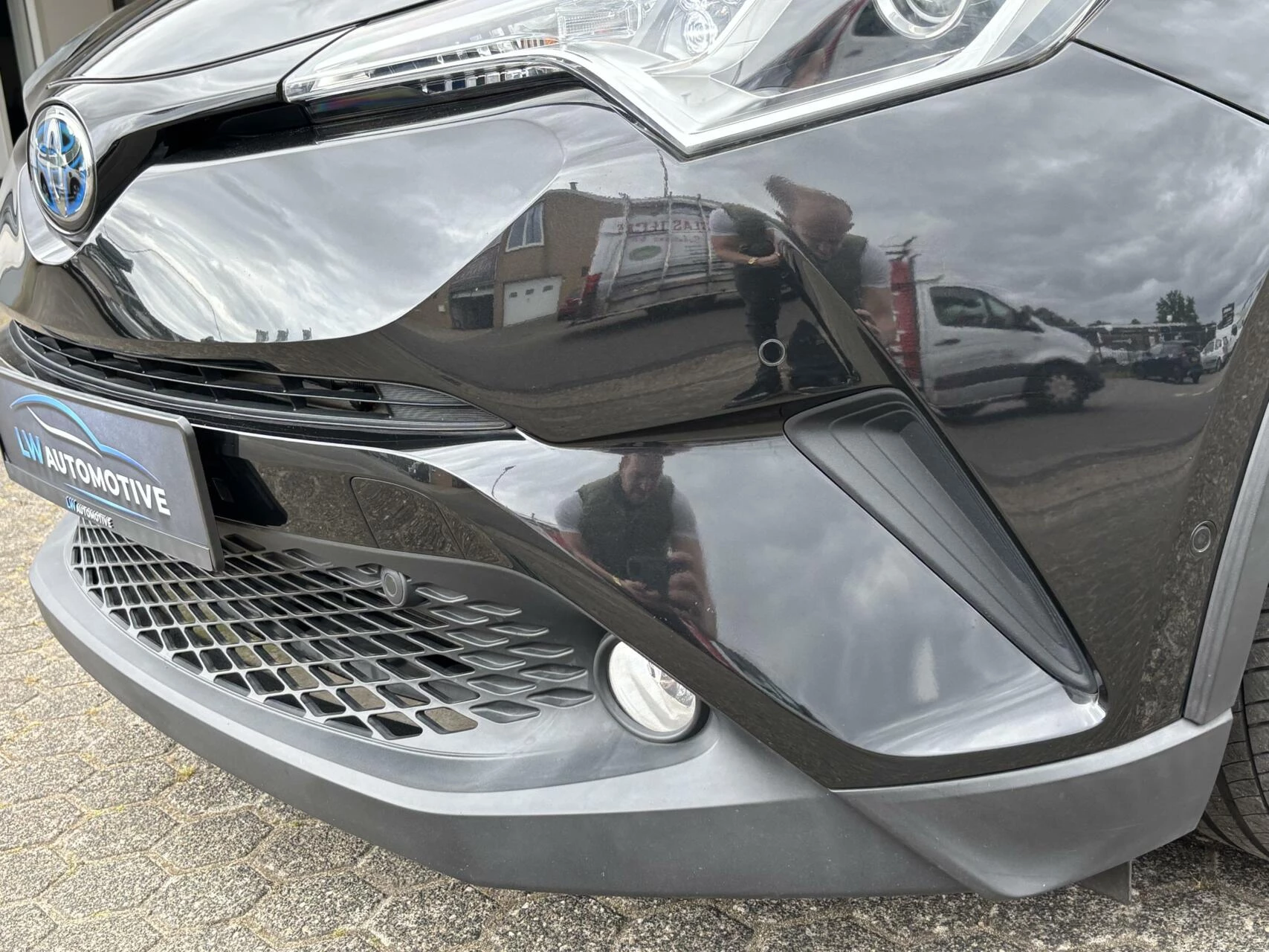 Hoofdafbeelding Toyota C-HR