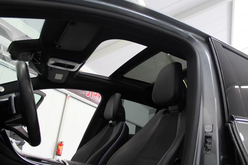 Hoofdafbeelding Mercedes-Benz EQE