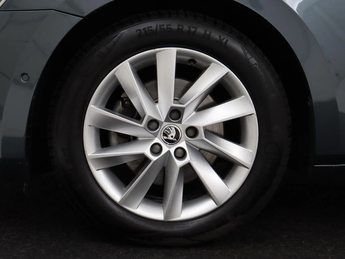 Hoofdafbeelding Škoda Superb