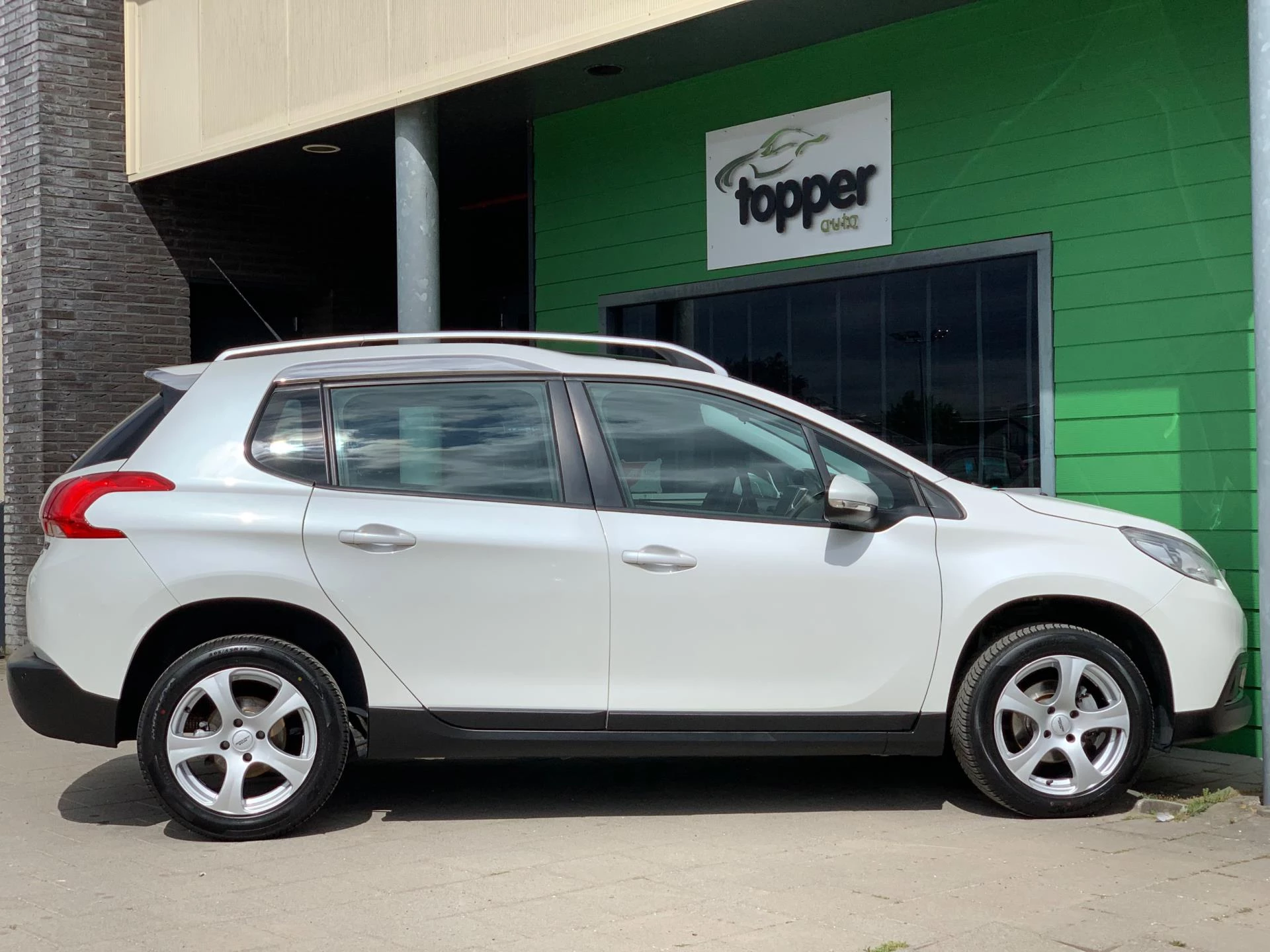 Hoofdafbeelding Peugeot 2008