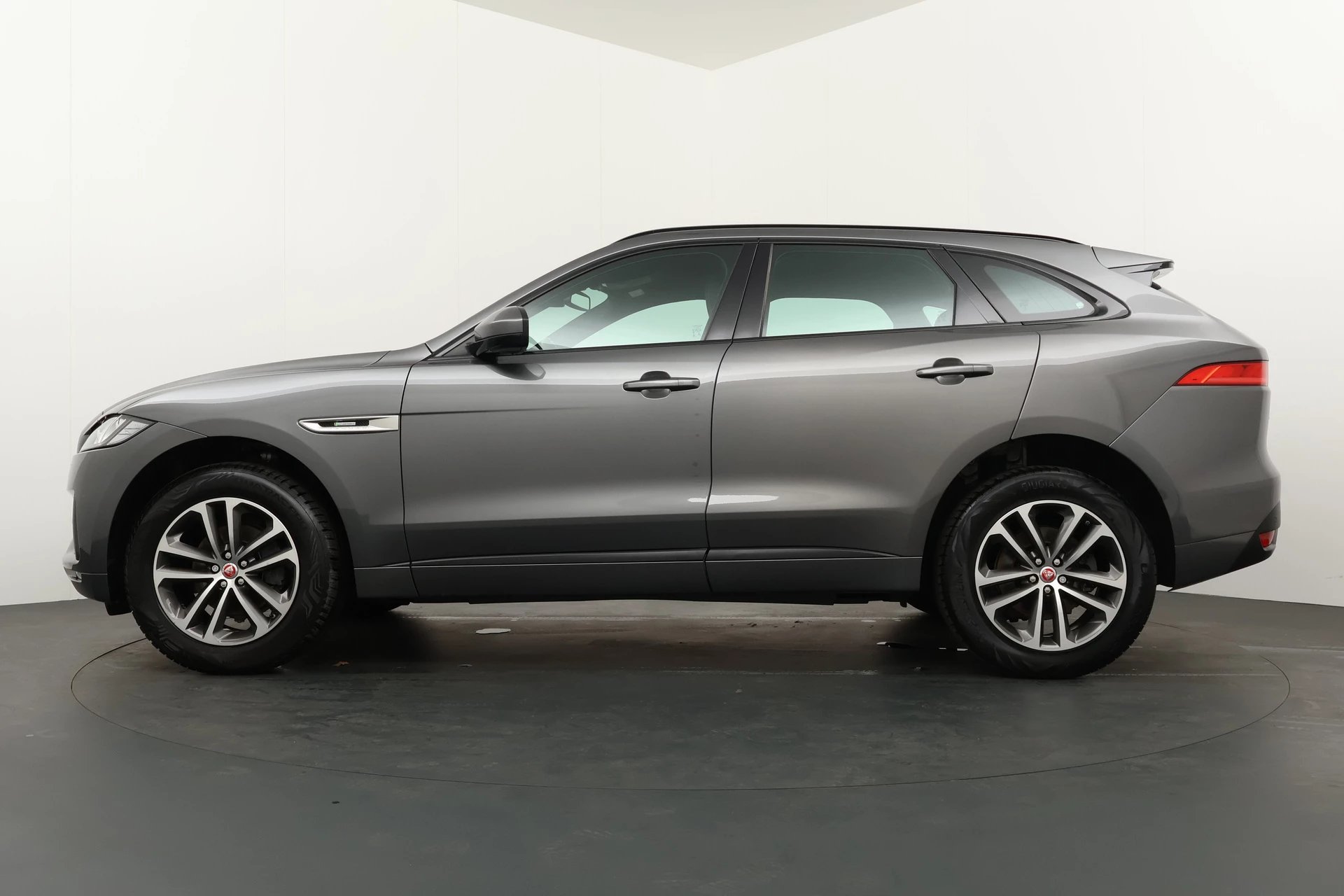 Hoofdafbeelding Jaguar F-PACE