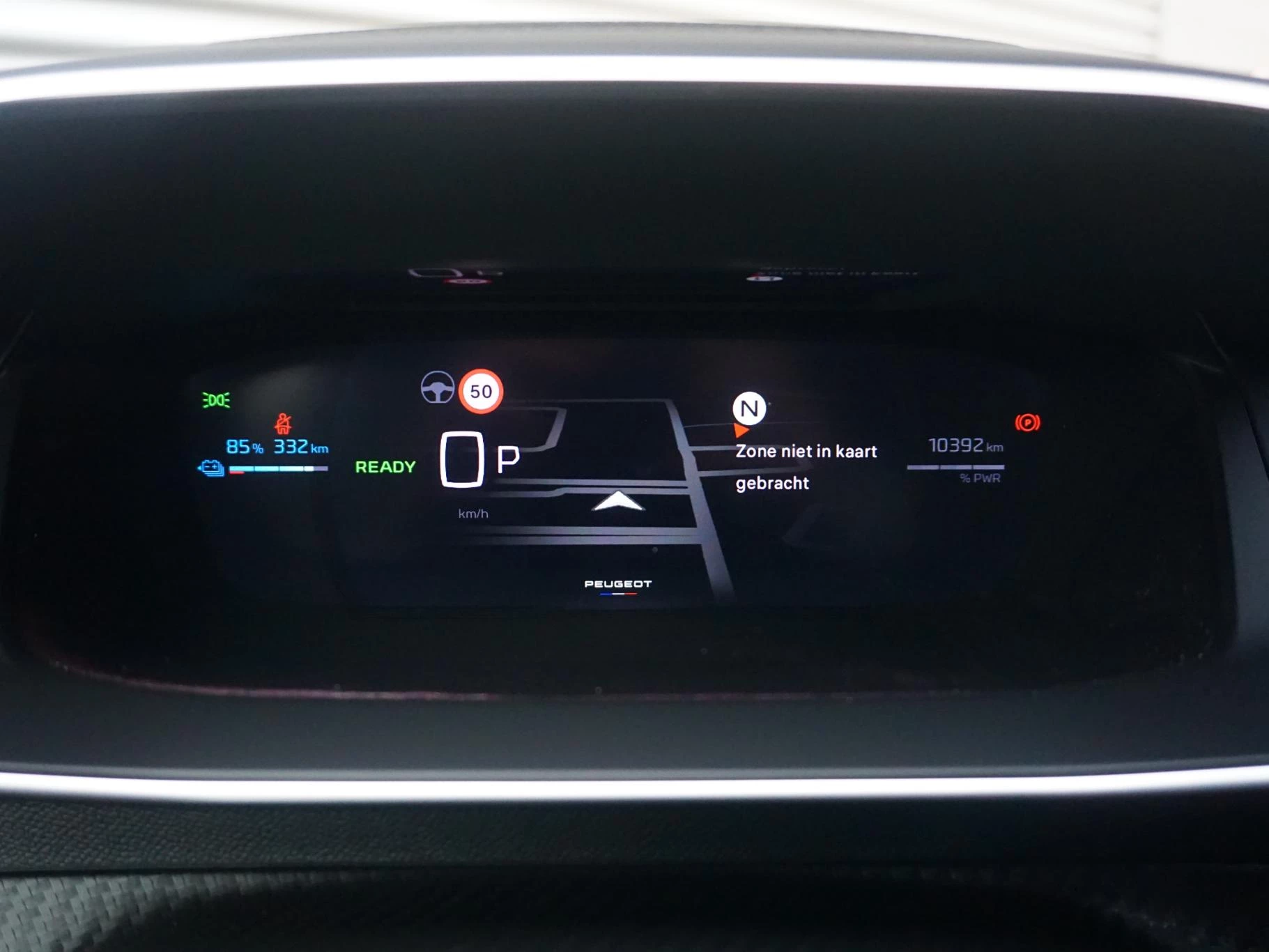 Hoofdafbeelding Peugeot e-2008