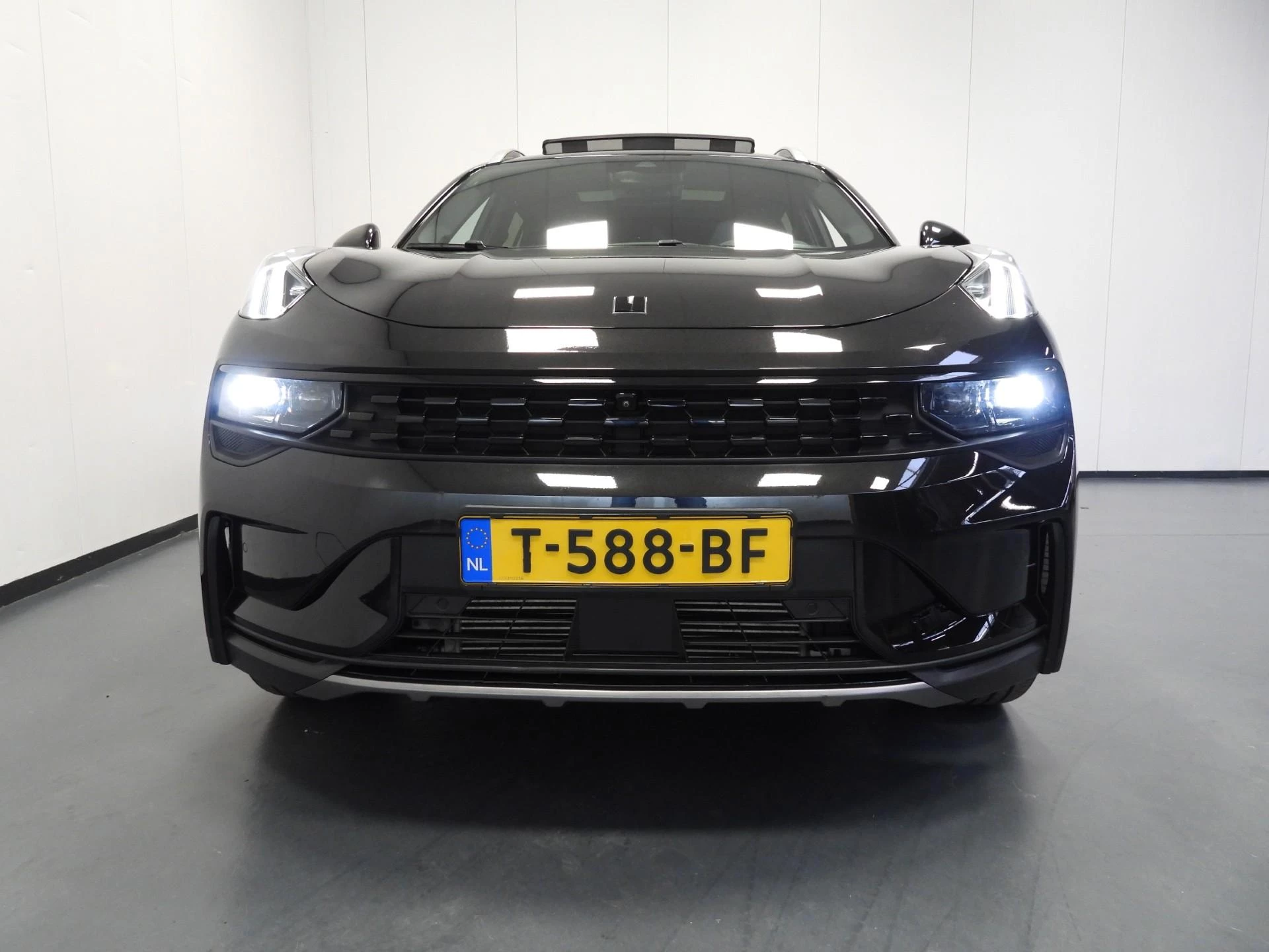 Hoofdafbeelding Lynk & Co 01