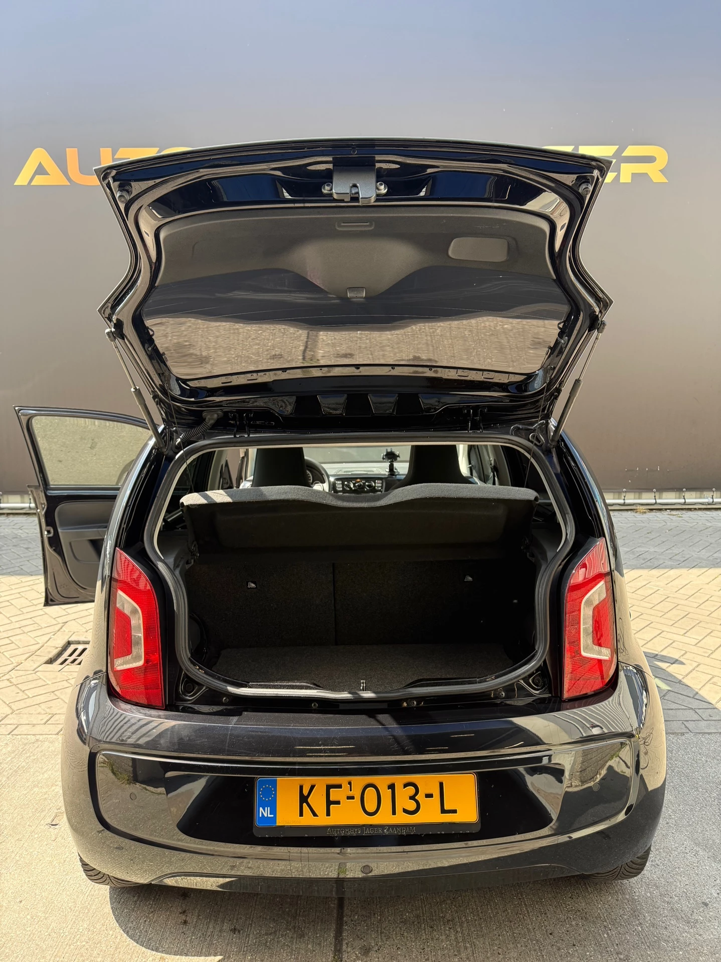 Hoofdafbeelding Volkswagen up!