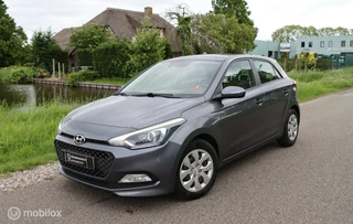 Hyundai i20 1.2 HP Business Edition / PDC / Climate Control