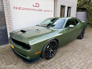 Dodge Challenger 3.6 V6, 23,759km, Hertiage green metallic!