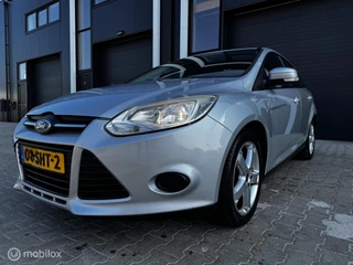 Ford Focus 1.6 TI-VCT Titanium(distributie vervangen)