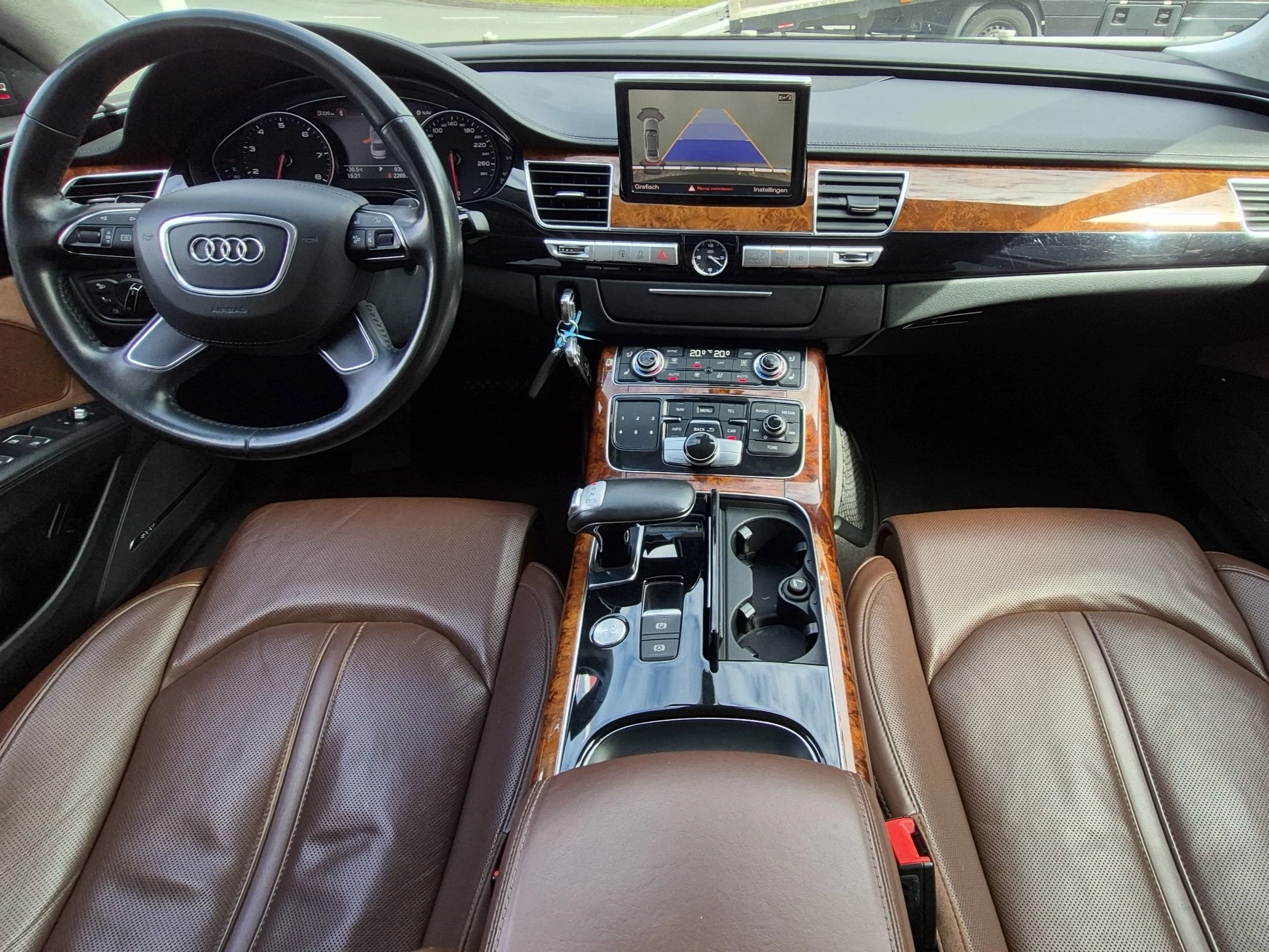Hoofdafbeelding Audi A8