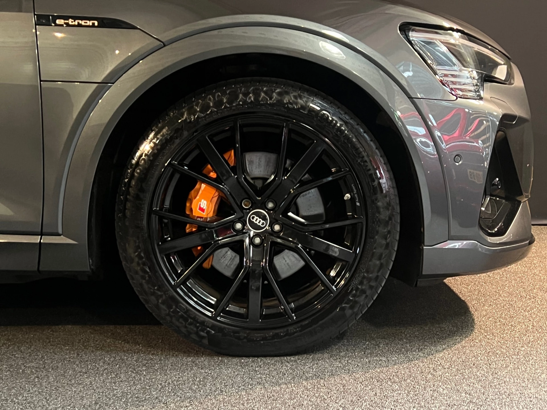 Hoofdafbeelding Audi e-tron