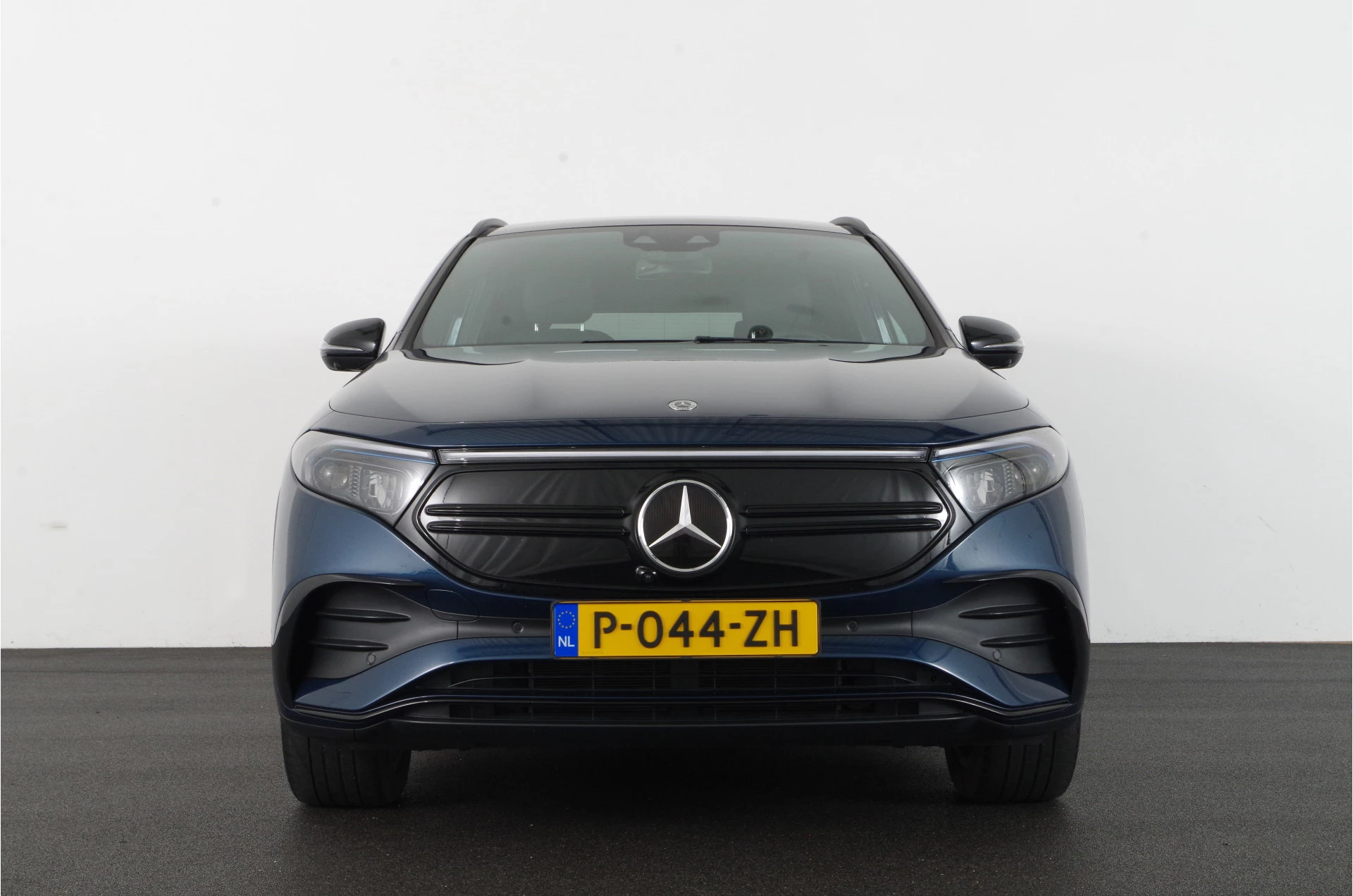 Hoofdafbeelding Mercedes-Benz EQA