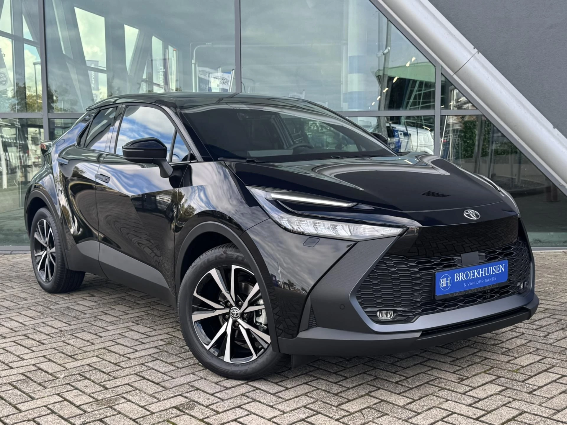 Hoofdafbeelding Toyota C-HR