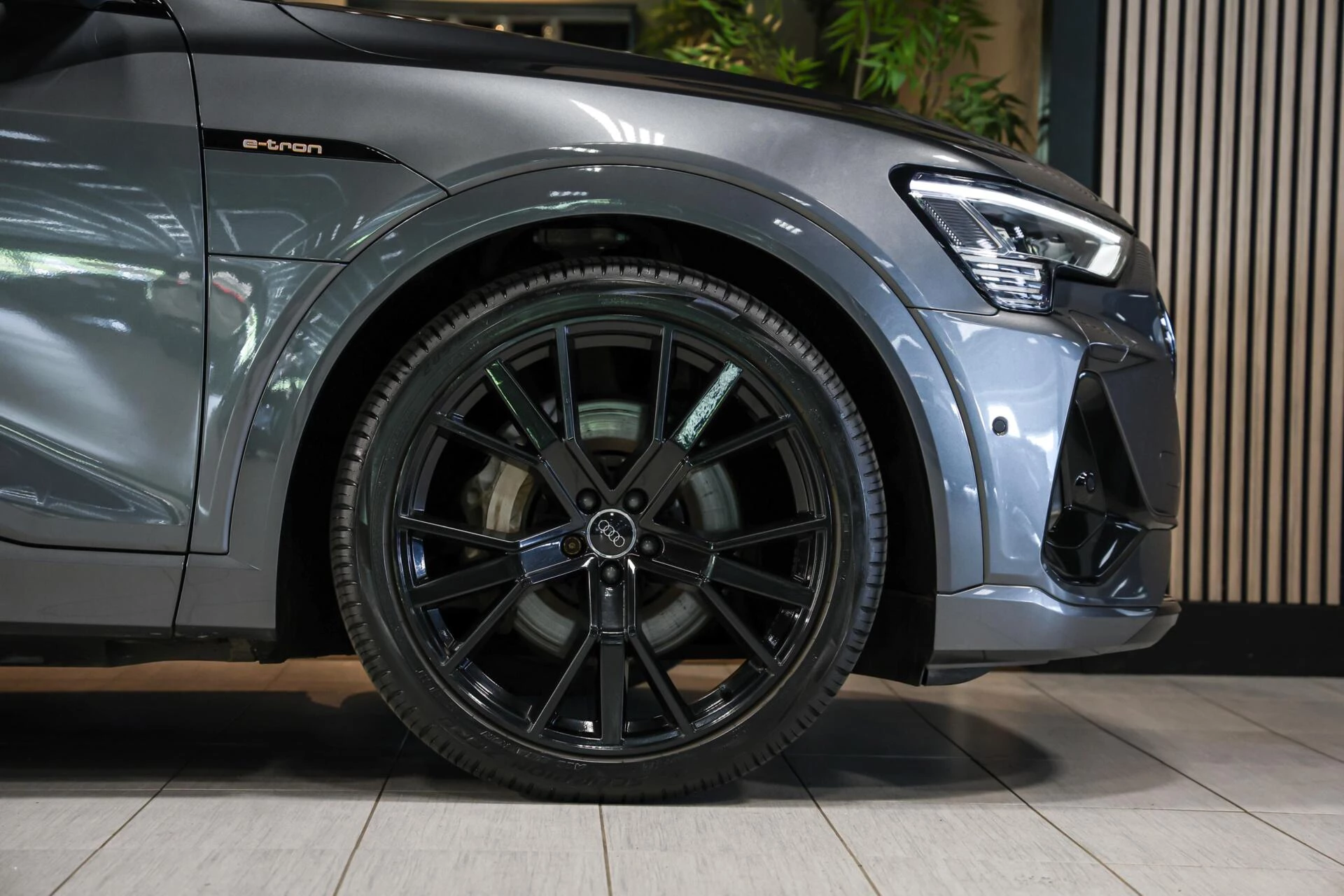 Hoofdafbeelding Audi e-tron