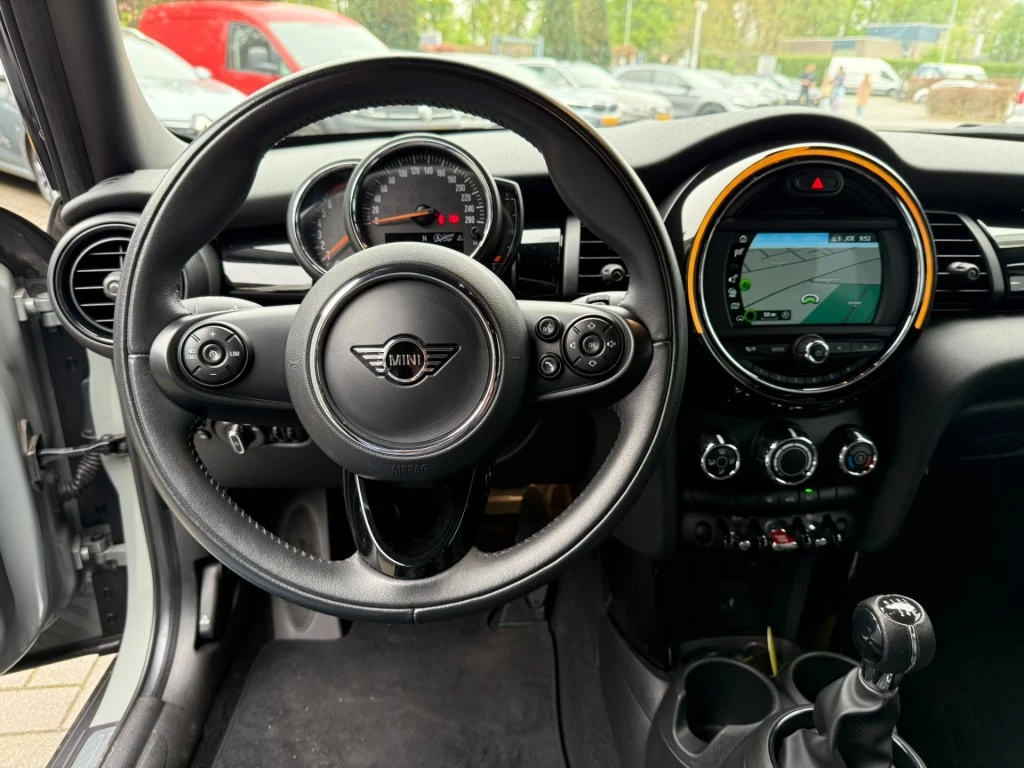 Hoofdafbeelding MINI One
