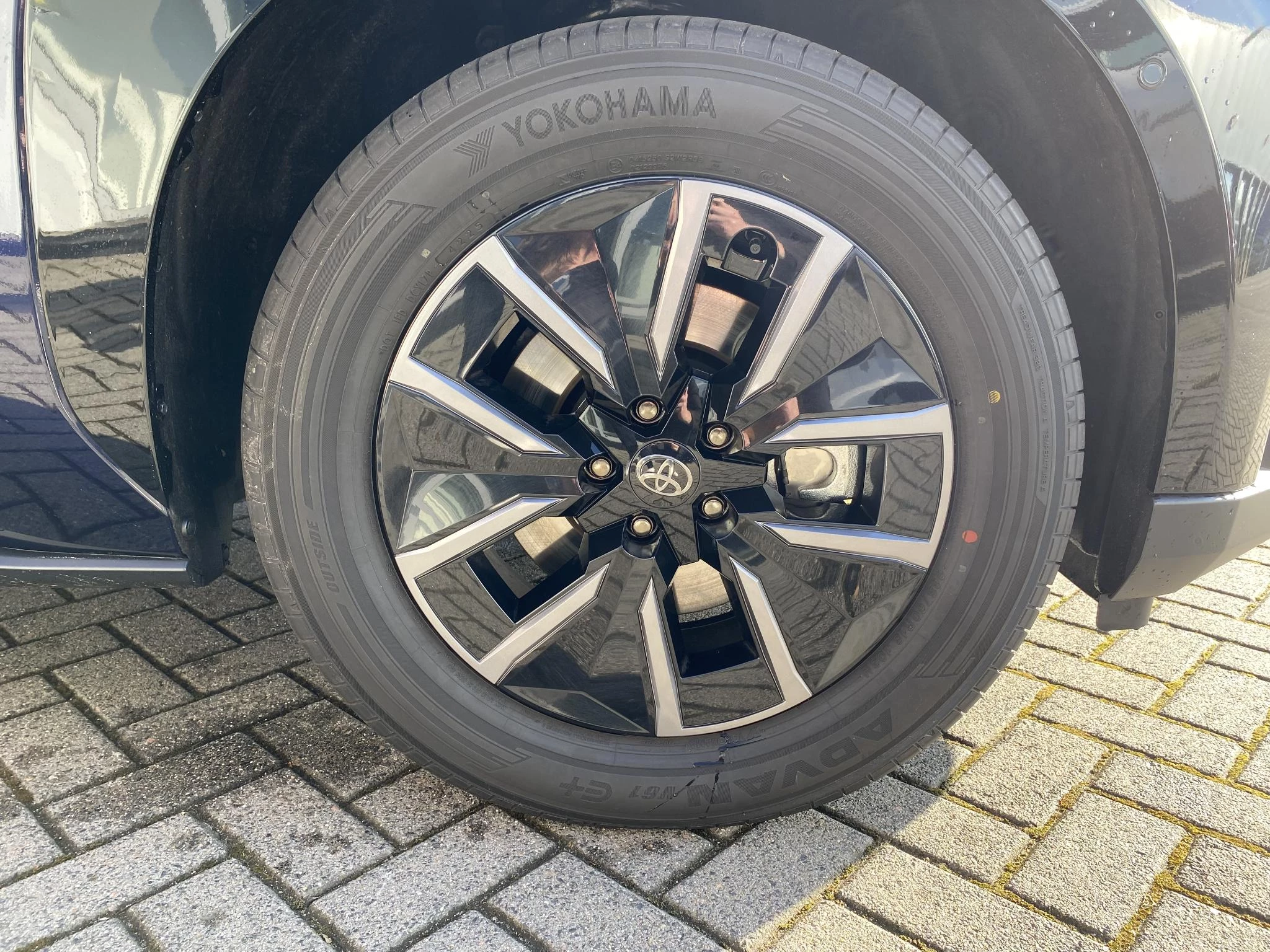 Hoofdafbeelding Toyota bZ4X