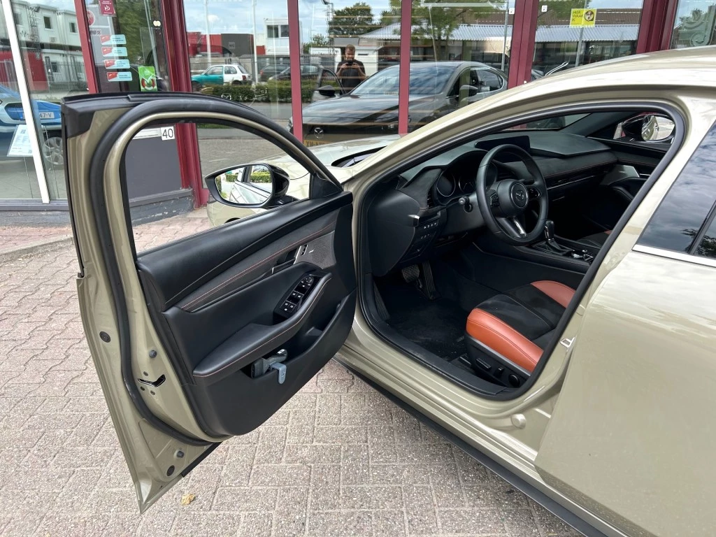 Hoofdafbeelding Mazda 3
