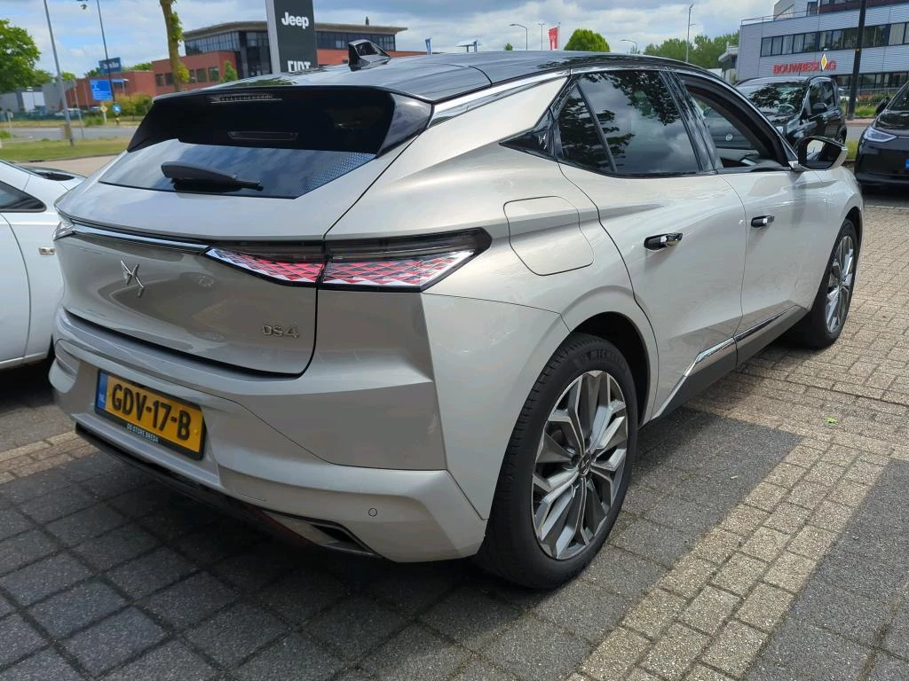 Hoofdafbeelding DS DS 4