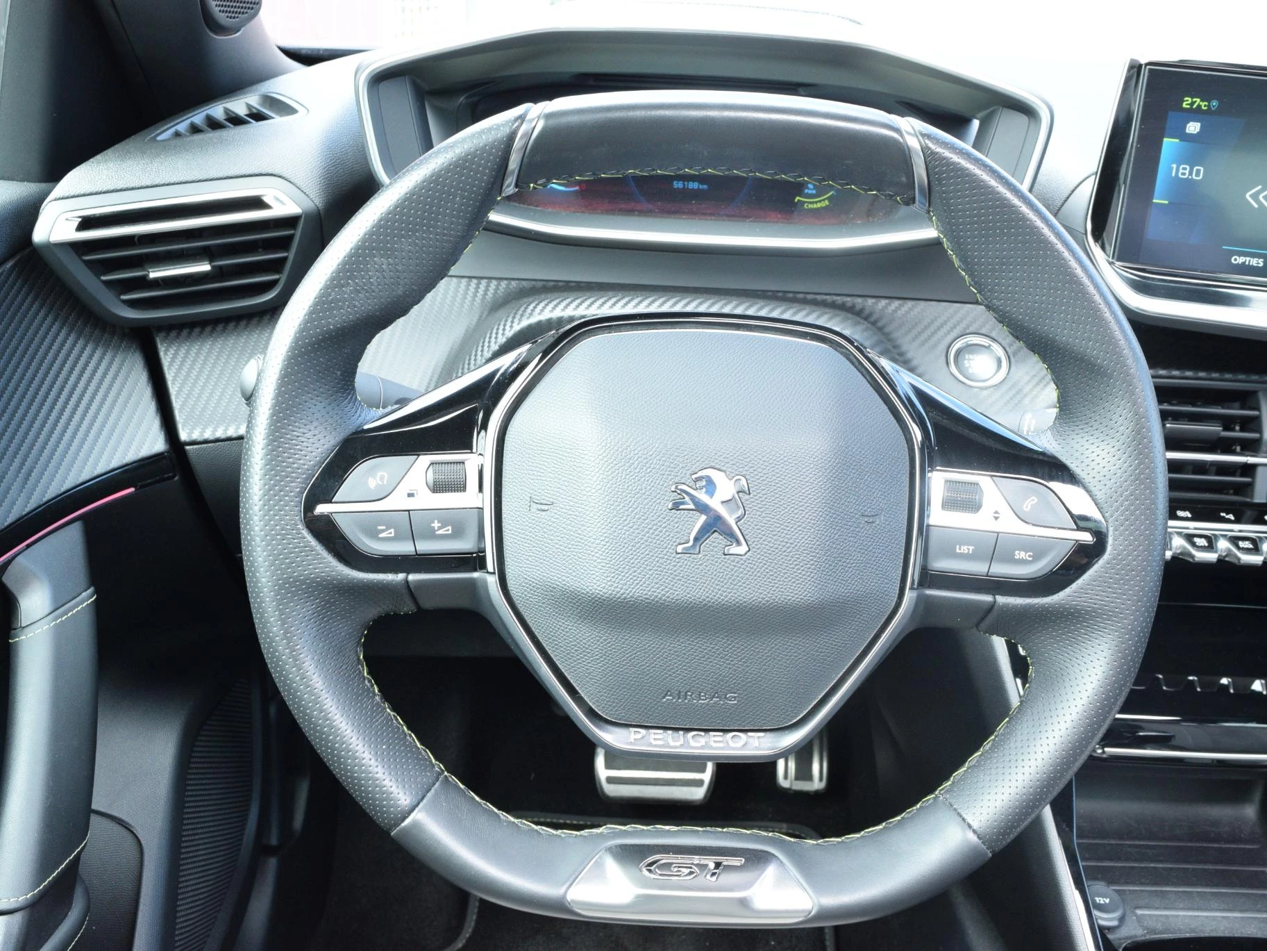 Hoofdafbeelding Peugeot e-2008