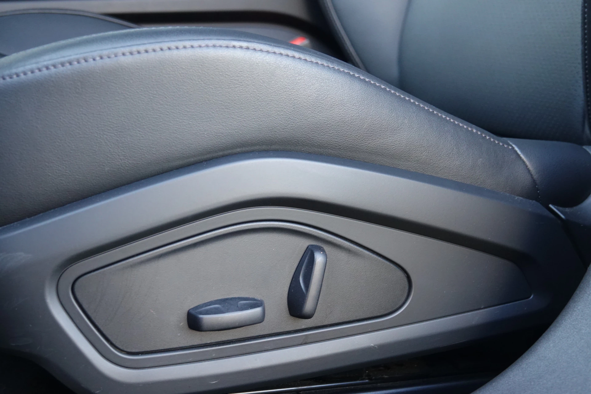 Hoofdafbeelding Porsche Taycan