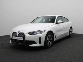 BMW i4 eDrive40 High Executive | Trekhaak | Achteruitrijcamera | Parking Assistant | Harman Kardon | 17''